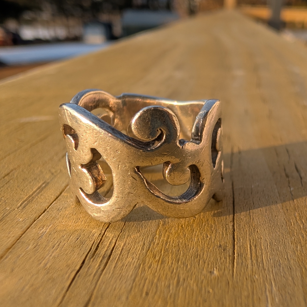 Silpada Silver Swirl Ring